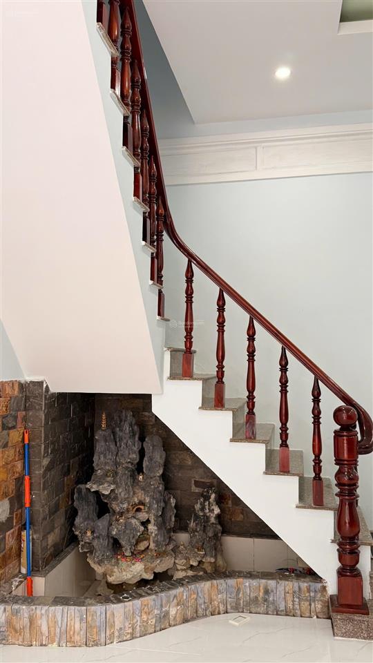 Bán nhà riêng tại 273 quốc lộ 13, 5,2 tỷ, 104m2, giá ưu đãi