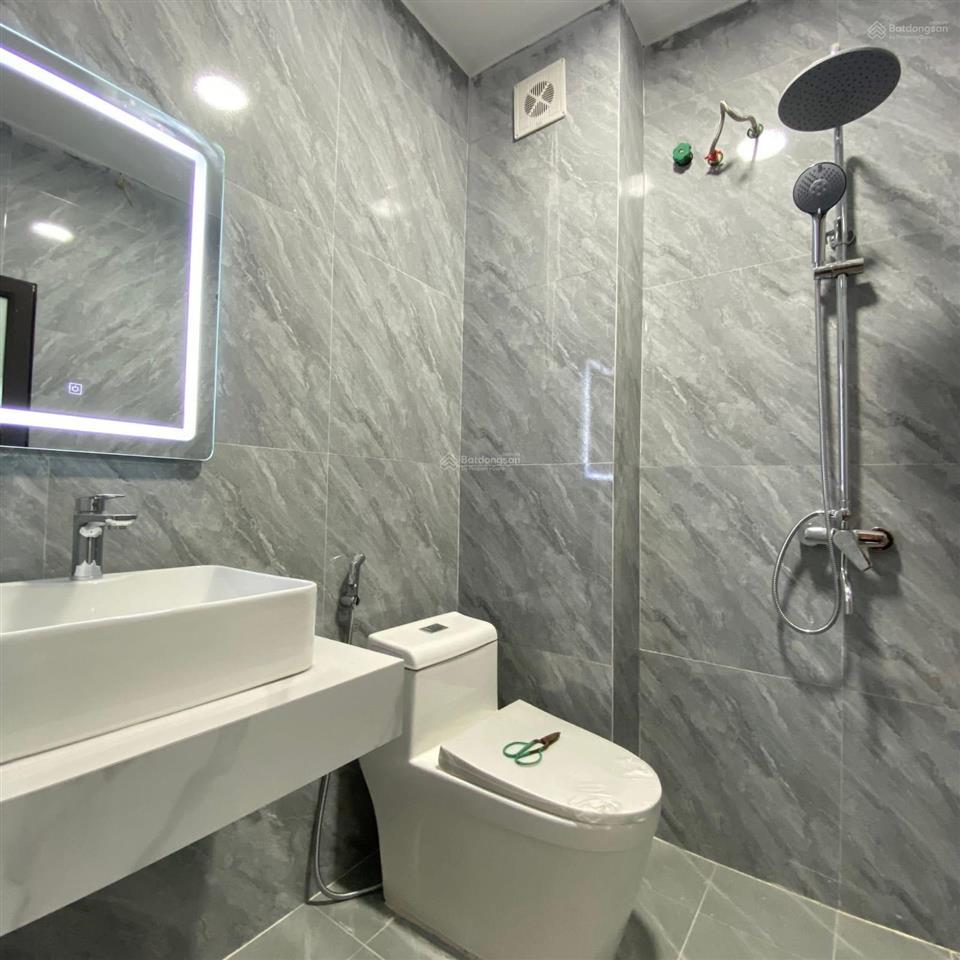 Bán nhà tại như quỳnhhưng yên 42m3tầnghơn 3tỷ