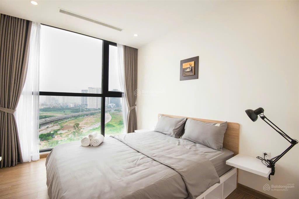 Cho thuê căn hộ cao cấp vinhomes skylake 4pn full đồ điện tử, giá 2.200$/tháng gồm thuế