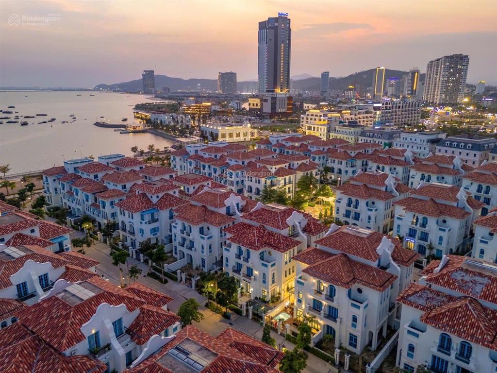 Bán bt tại sun grand city feria hạ long, 20 tỷ, 154m2, giá tốt