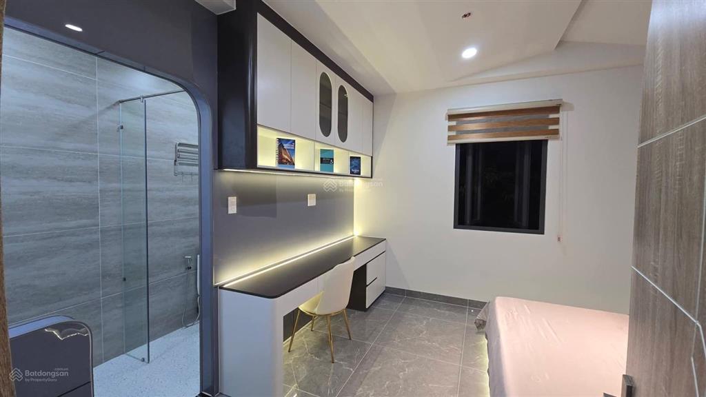 Nhà chín chủ mới xây để ở,nay cần tiền đành trao duyên lại cho chủ mới, nhà shr,1tr 3 lầu,dt80m7tỷ8