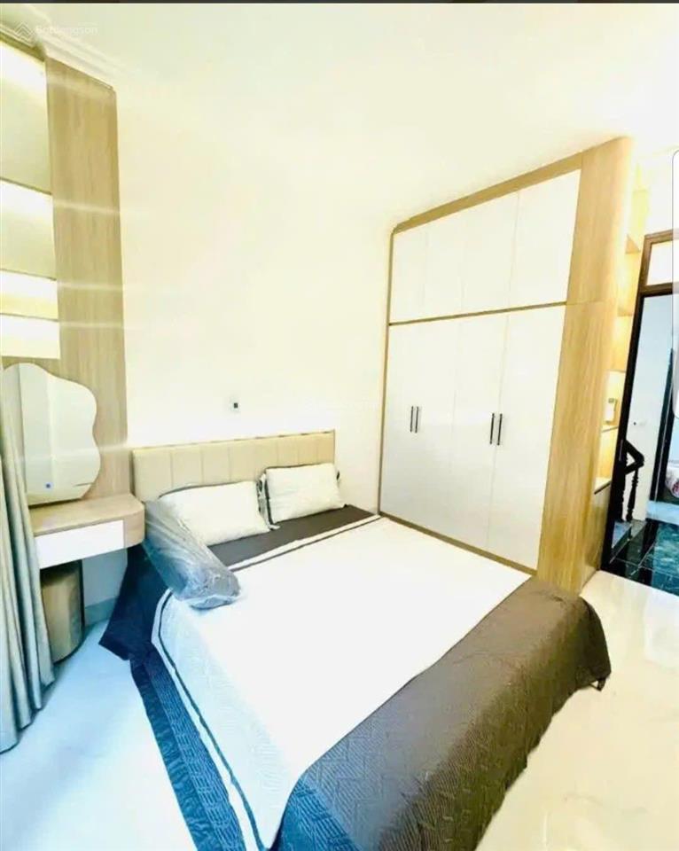 Bán căn văn hương dt 35m2 4t mt 3.6m giá 6,9 tỷ đống đa hà nội. nhà mặt ngõ. 2 thoáng, kinh doanh