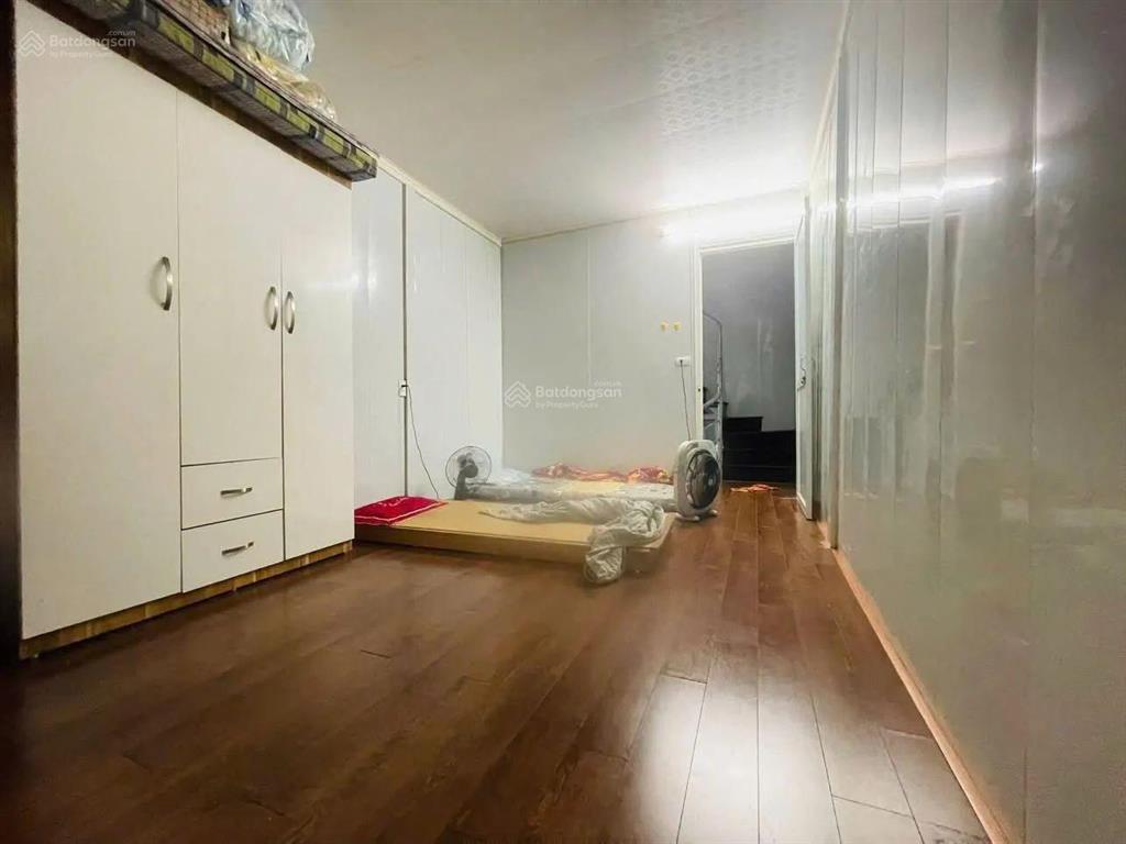 Chính chủ bán nhà khương trung 32m2, 4t, mt 3.2m, giá 5.3 tỷ thanh xuân, hn. ngõ đẹp cách ô tô 30m
