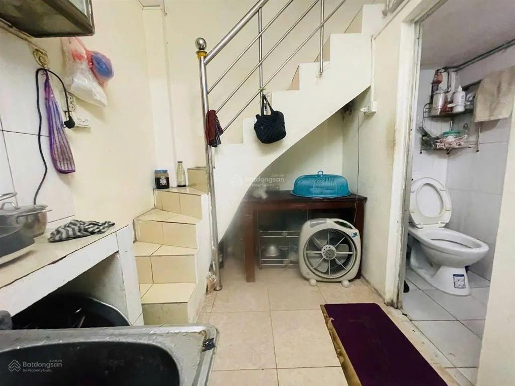 Chính chủ bán nhà khương trung 32m2, 4t, mt 3.2m, giá 5.3 tỷ thanh xuân, hn. ngõ đẹp cách ô tô 30m