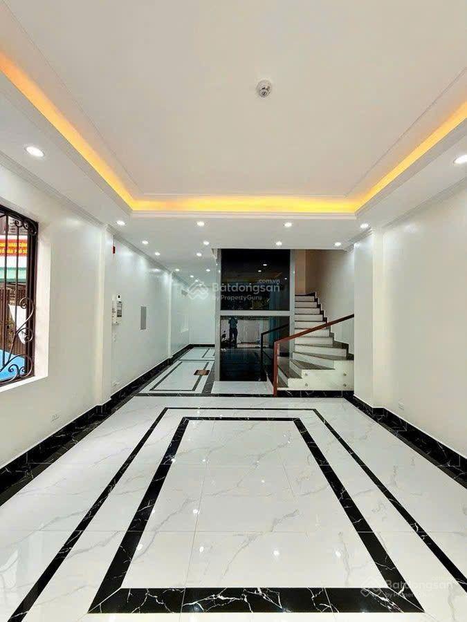 Siêu phẩm 7 tầng thang máy oto đỗ cửa phố đội cấn dt 55m2 mt 4,4m nhà mới koong full nội thất