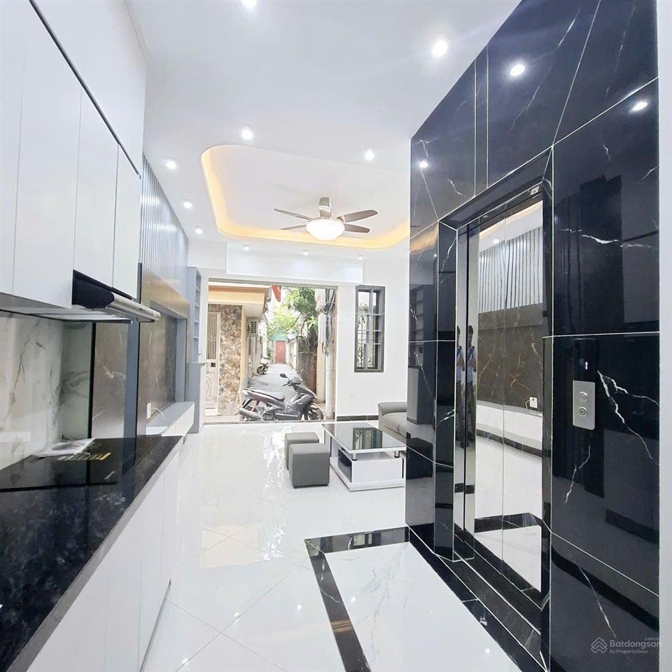 Bán nhà khương đình dt 32m 6t mt 4m giá 9.1 tỷ thanh xuân hà nội,nhà mới ,phun nội thất,thang máy .