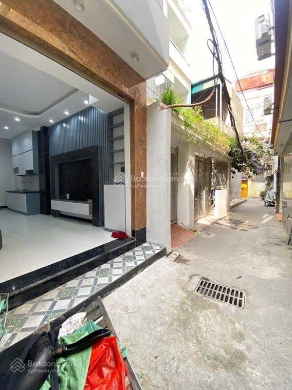 Bán nhà khương đình dt 32m 6t mt 4m giá 9.1 tỷ thanh xuân hà nội,nhà mới ,phun nội thất,thang máy .