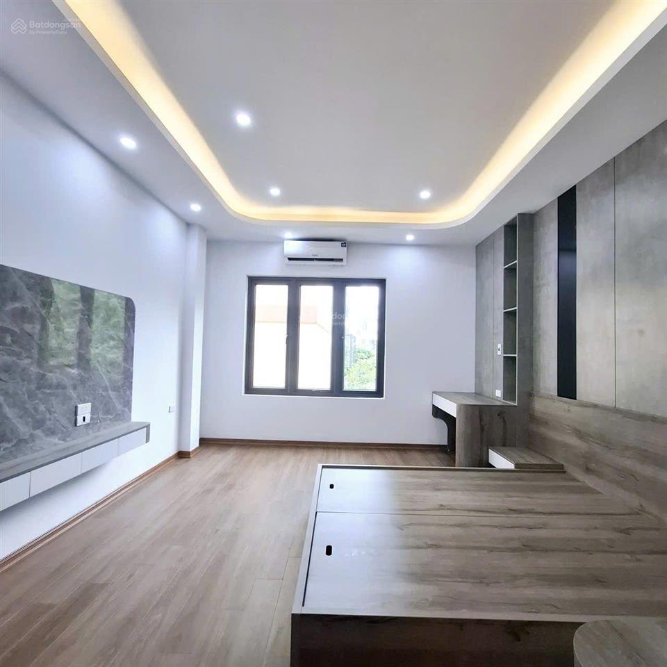 Bán nhà khương đình dt 32m 6t mt 4m giá 9.1 tỷ thanh xuân hà nội,nhà mới ,phun nội thất,thang máy .