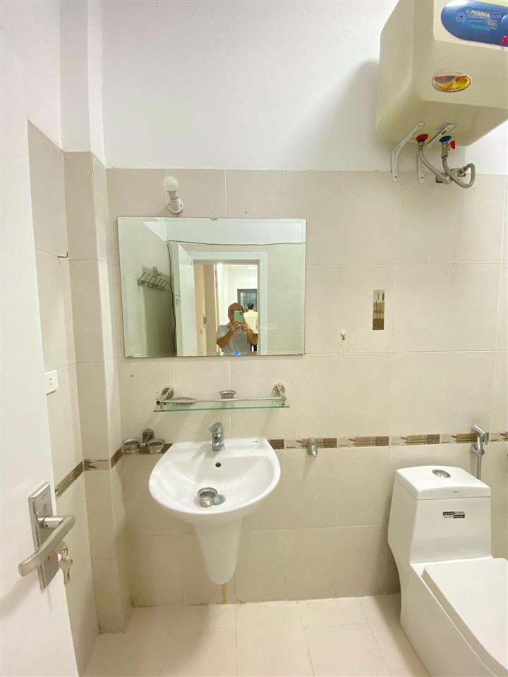 Bán nhà cù chính lan dt 34m2 6t mt 3.8m giá 10.8 tỷ thanh xuân hà nội, nhà phân lô, oto, ngõ thông
