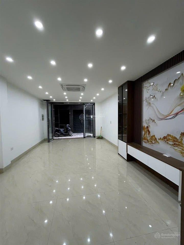 Chủ nhà mót bán giảm sốc 1,5 tỷ giá chào mới chỉ nhỉnh 13 tỷ có nhà 6 tầng thang máy mới coong phố