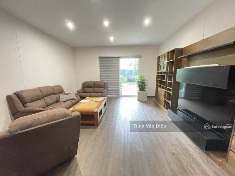 Hàng hot võng thị tây hồ dt 35m 5t ngõ nông, chủ cần bán nhanh