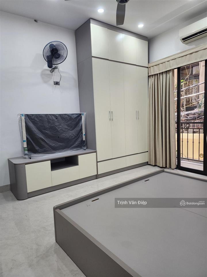 Cho thuê tòa nhà căn hộ dịch vụ phố ngọc hà ba đình. dt 60m 6t thang máy, full nội thất mới