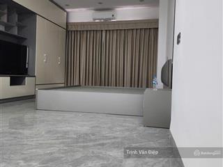 Cho thuê nhà phố ngọc hà , đối diện lăng bác, dt60m 6t thang máy, 4 căn hộ full nội thất xịn mới
