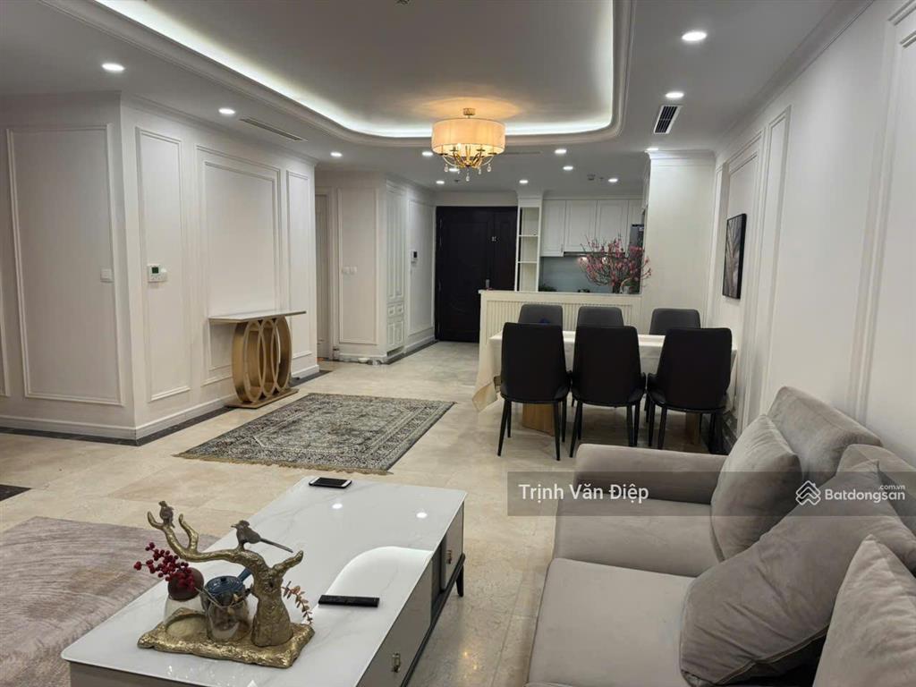 Cho thuê khách sạn mp bùi thị xuân dt 180m 10t 34 phòng  hbt  hà nội