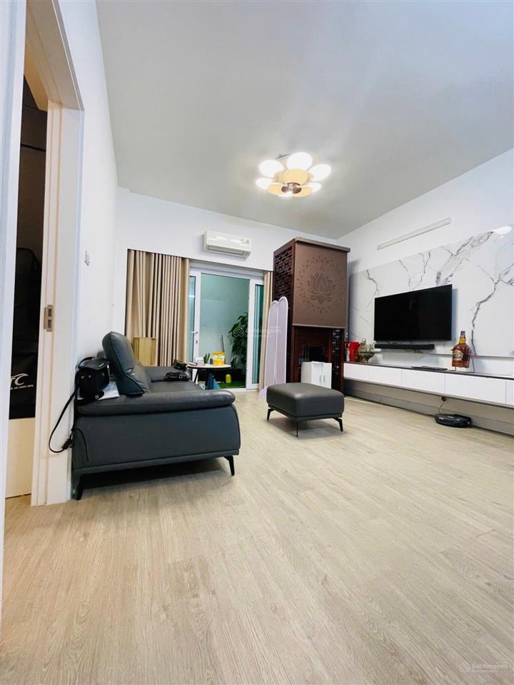 Cho thuê căn hộ chung cư hancom ngõ 603 lạc long quân, sát lottte. dt 121m2 3pn, full nội thất