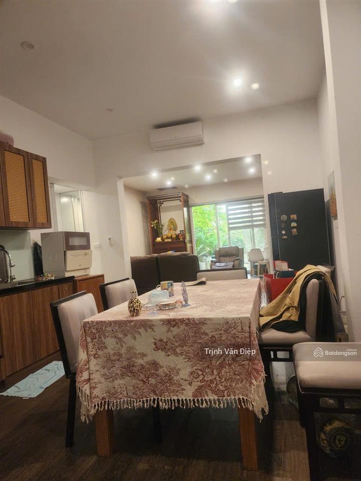 Cho thuê nhà đặng thai mai, tây hồ, dt 100m², 2 tầng, thoáng mát, full nội thất, thời gian lâu dài