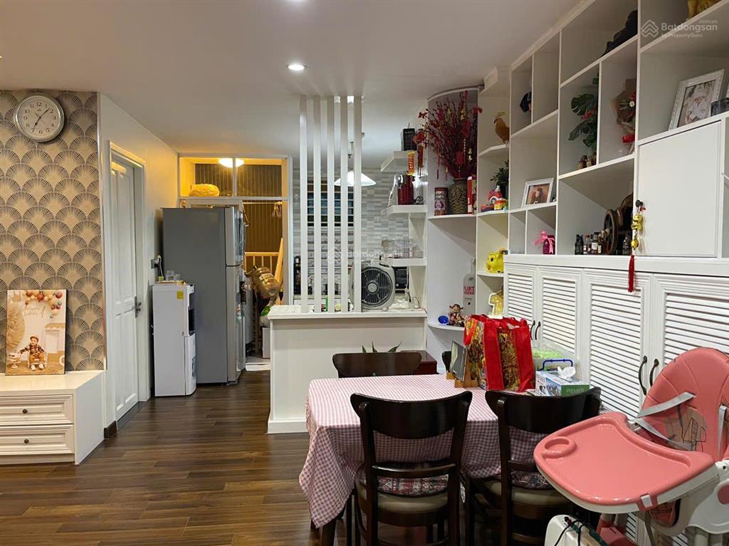 Bán căn hộ chung cư the harmona tân bình 81m2 2pn 2wc 5 tỷ view đẹp có sổ hồng.  0934 704 ***.