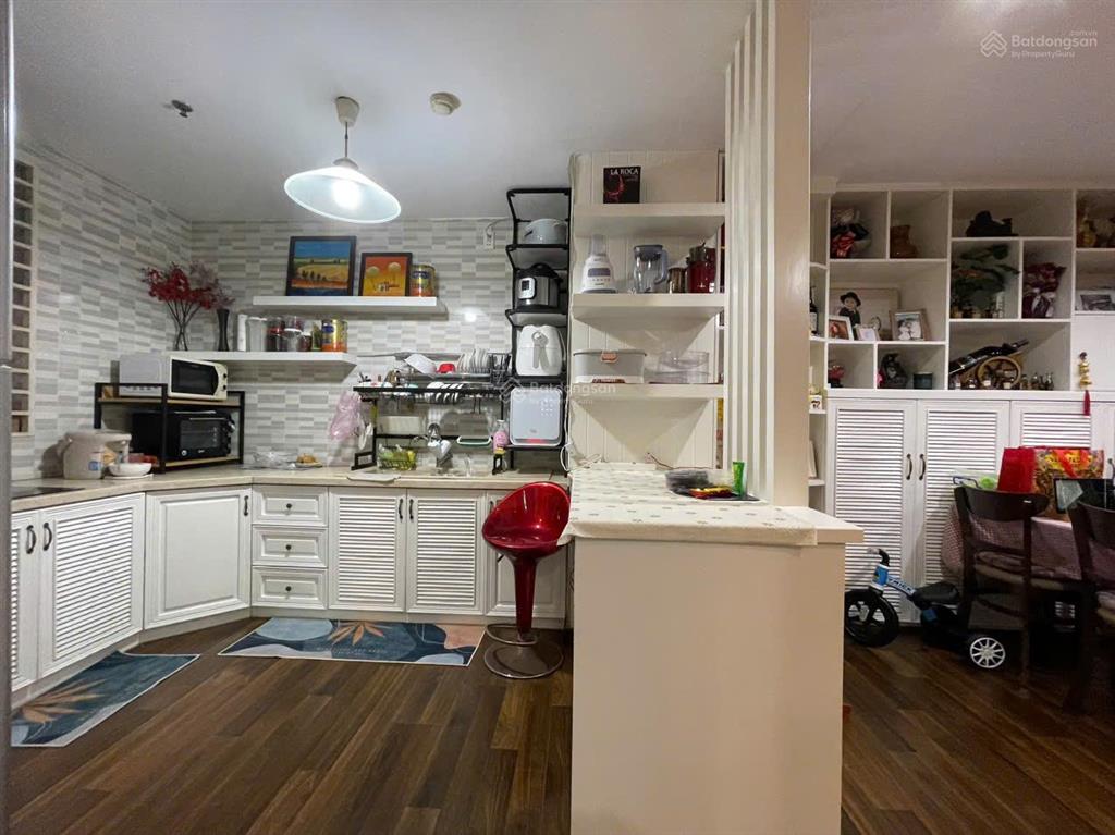 Bán căn hộ chung cư the harmona tân bình 81m2 2pn 2wc 5 tỷ view đẹp có sổ hồng.  0934 704 ***.