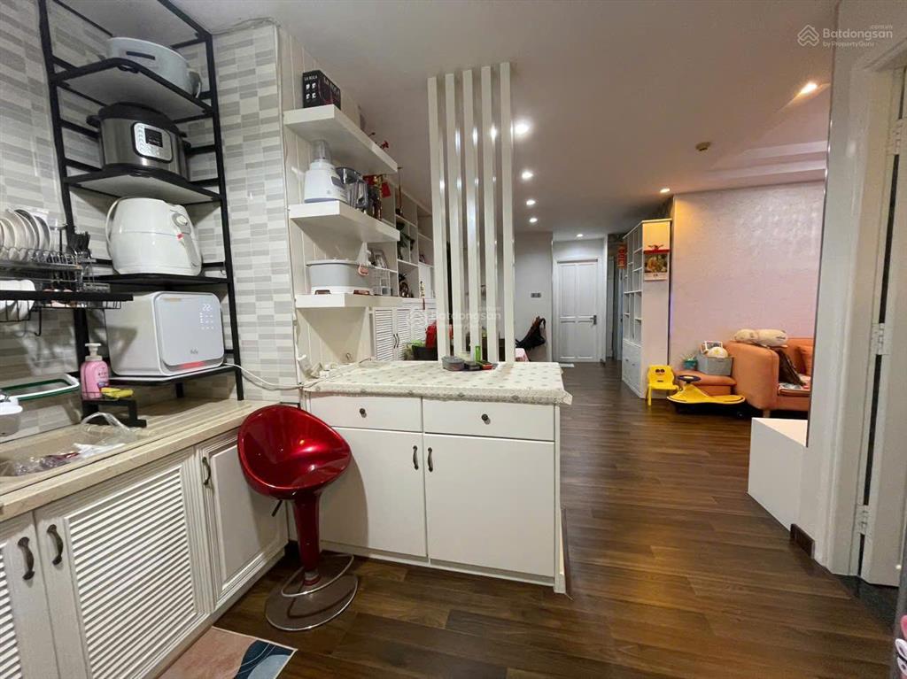 Bán căn hộ chung cư the harmona tân bình 81m2 2pn 2wc 5 tỷ view đẹp có sổ hồng.  0934 704 ***.