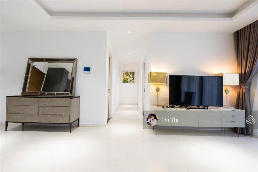 Bán căn hộ cao cấp valeo đầm sen, 80m2, 3pn 2wc, giá 4.6 tỷ, view đẹp, có sổ hồng.  0934 704 ***