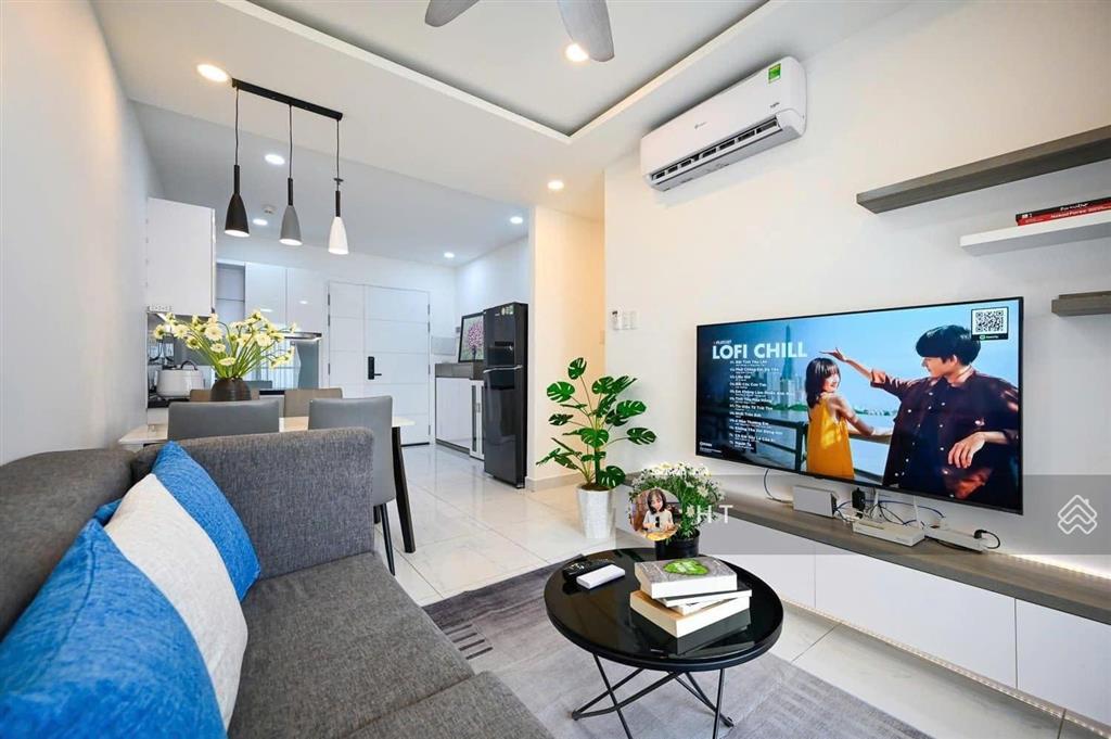 Chính chủ cần bán gấp căn hộ galaxy 9  quận 4, 69m2, 2pn 2wc, giá 5,8 tỷ, sổ sẵn.  0932 158 ***