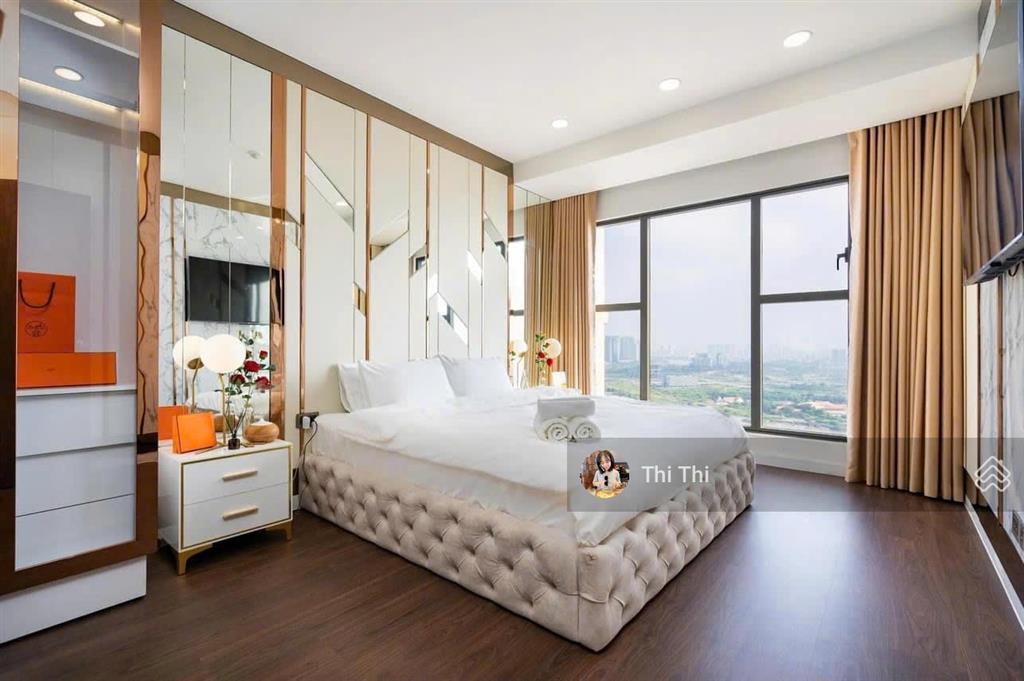 Bán căn hộ 2pn 2wc tại oriental plaza 685 âu cơ, giá siêu hời 4,5 tỷ, 83m2. 0934 704 ***