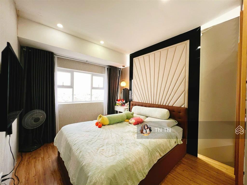 Bán căn hộ oriental plaza âu cơ tân phú 78m2 2pn 2wc 4,1 tỷ sổ view đẹp.  0934 704 ***