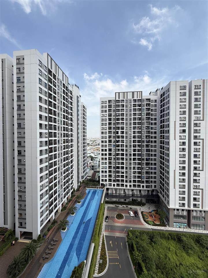 Bán gấp căn 2pn 68m2 view hồ bơi the privia 4,350 tỷ