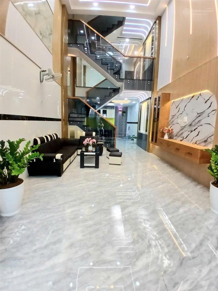 Nhà phố liền kề siêu đẹp. hẻm xe hơi ngủ trong nhà, khu dân trí cao, vị trí đẹp gần chợ trường học