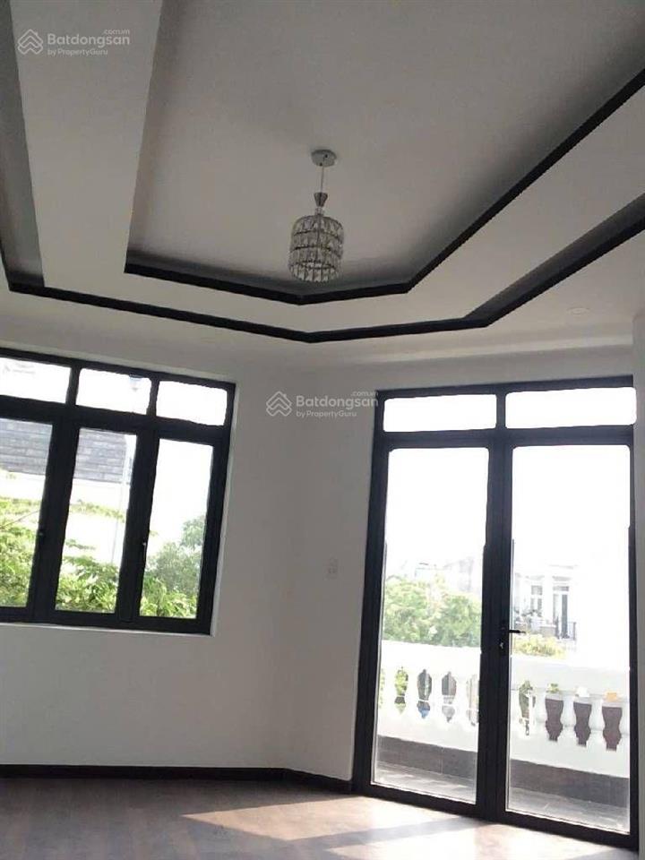 Bán biệt thự lô góc mặt tiền đuờng d2 khu tái định cư long sơn 136m2 full thổ cư giá 7 tỉ 630.