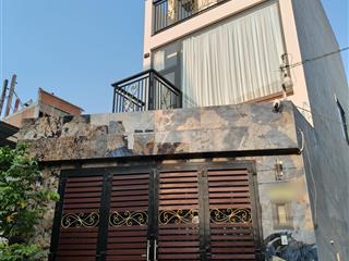 Bán nhà 3 tầng kế vinhomes quận 9, 50m2 giá 5 tỷ 2 tl.