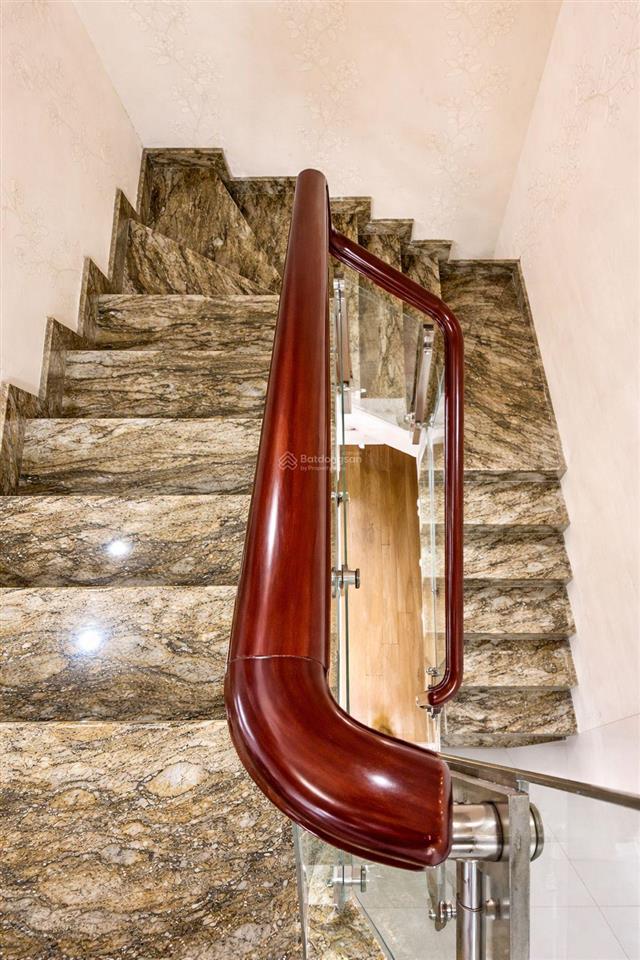 Chủ gấp bán nhà 3 tầng đường đình phong phú 80m2 full thổ giá 7 tỷ 2.