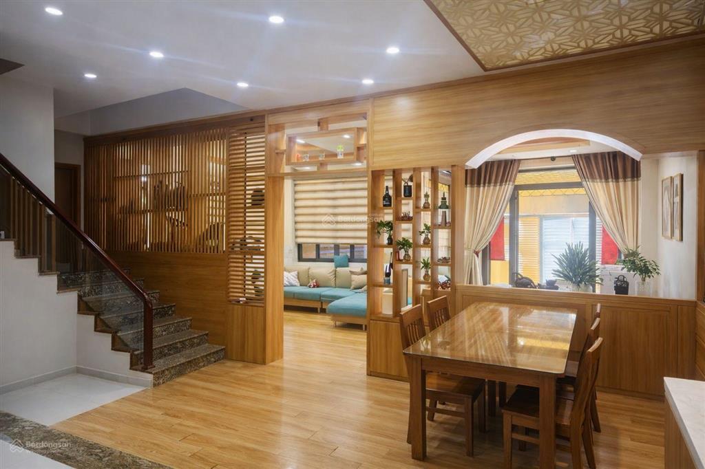 Chủ gấp bán nhà 3 tầng đường đình phong phú 80m2 full thổ giá 7 tỷ 2.