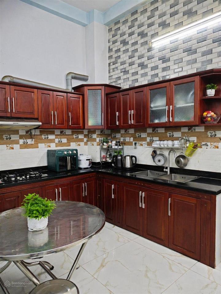 Bán đẹp 3 tầng mt đường 100 p. tân phú kế suối tiên 100m2 giá nhĩnh xíu 8 tỷ.