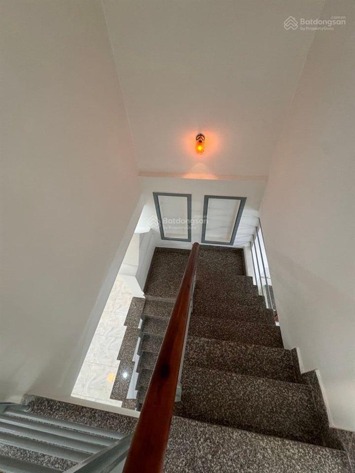 Bán nhà 2 tầng phường phú hữu 53m2 giá 4 tỷ 9.
