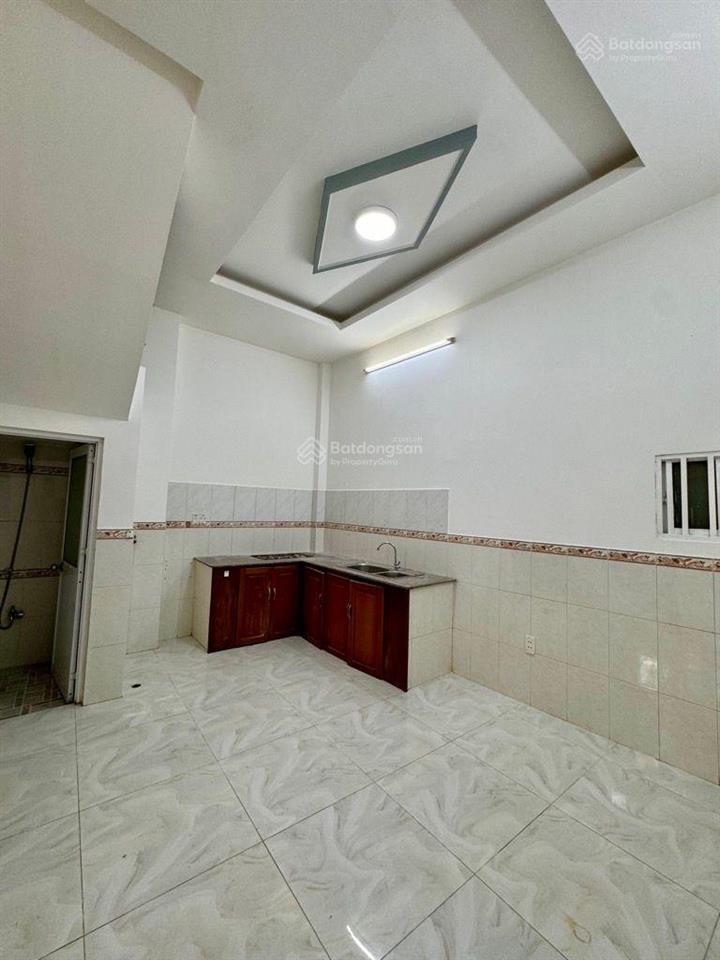 Bán nhà 2 tầng phường phú hữu 53m2 giá 4 tỷ 9.