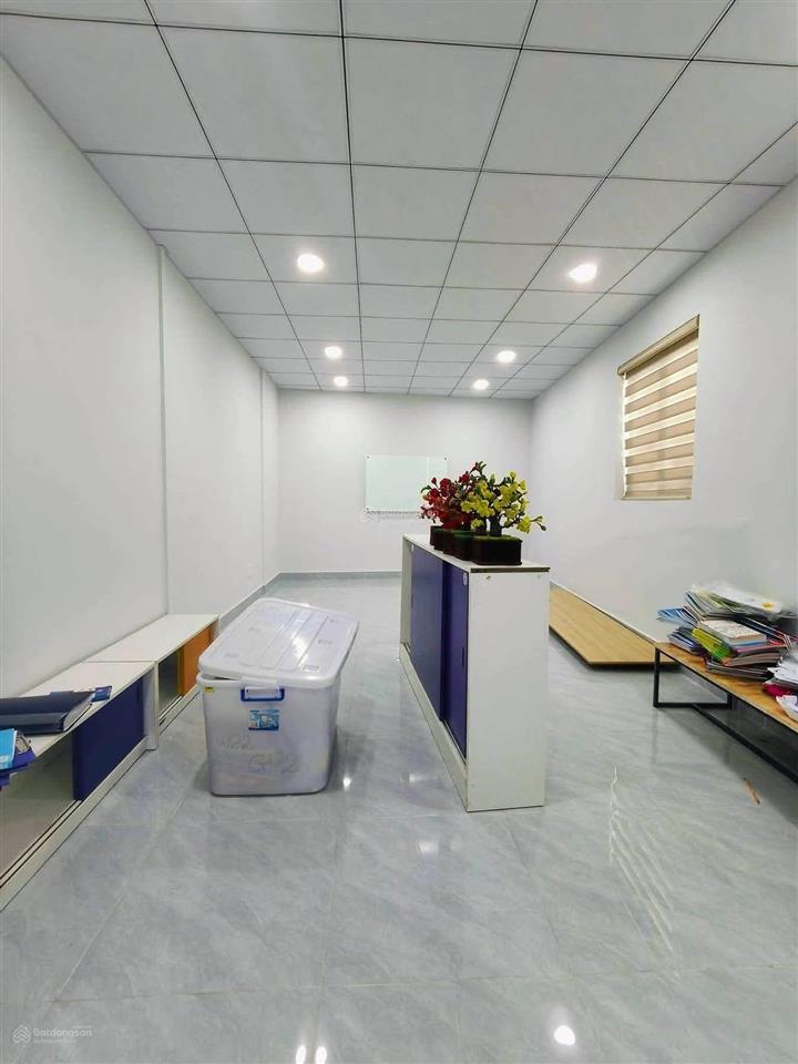 Cho thuê nhà mặt tiền đường số 16  bến xe miền đông mới, ga metro p. long bình dtsd 150m2.