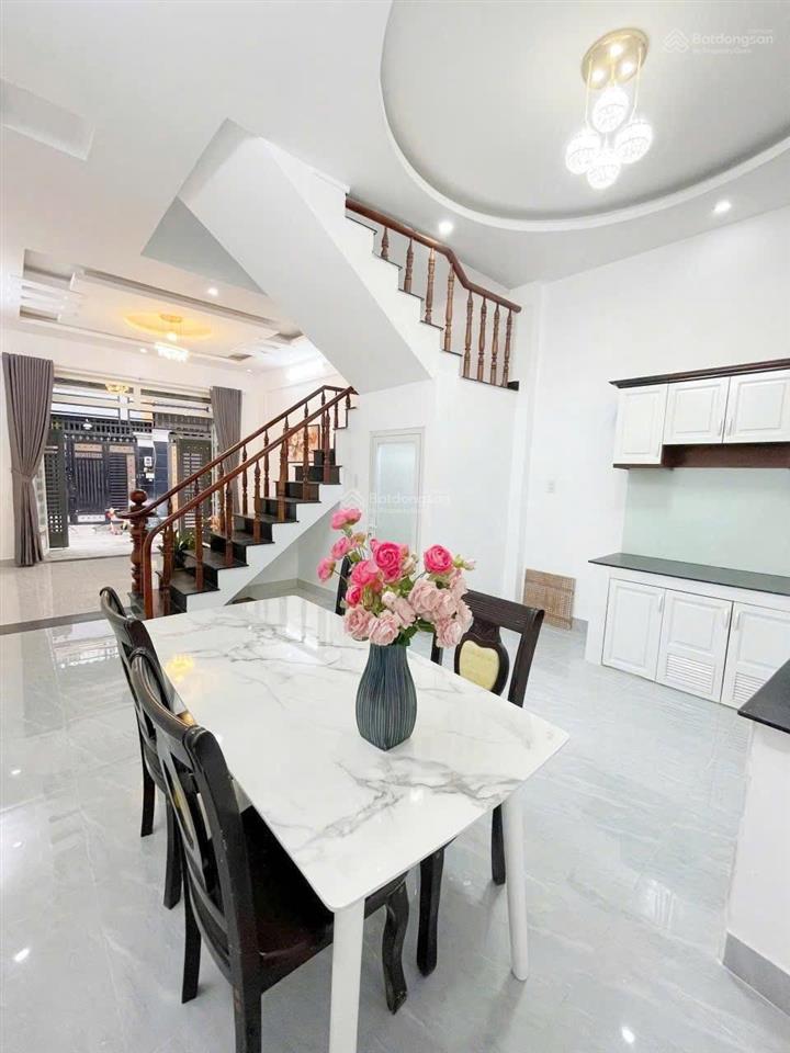 Chủ bán gấp căn nhà 60m2/1tỷ350 ngay nguyễn văn tiết, lái thiêu, cạnh chợ đang cho thuê 6tr/tháng