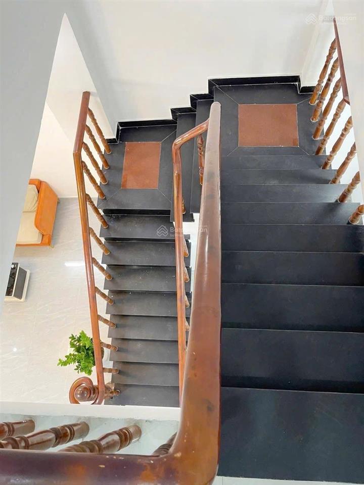 Chủ bán gấp căn nhà 60m2/1tỷ350 ngay nguyễn văn tiết, lái thiêu, cạnh chợ đang cho thuê 6tr/tháng