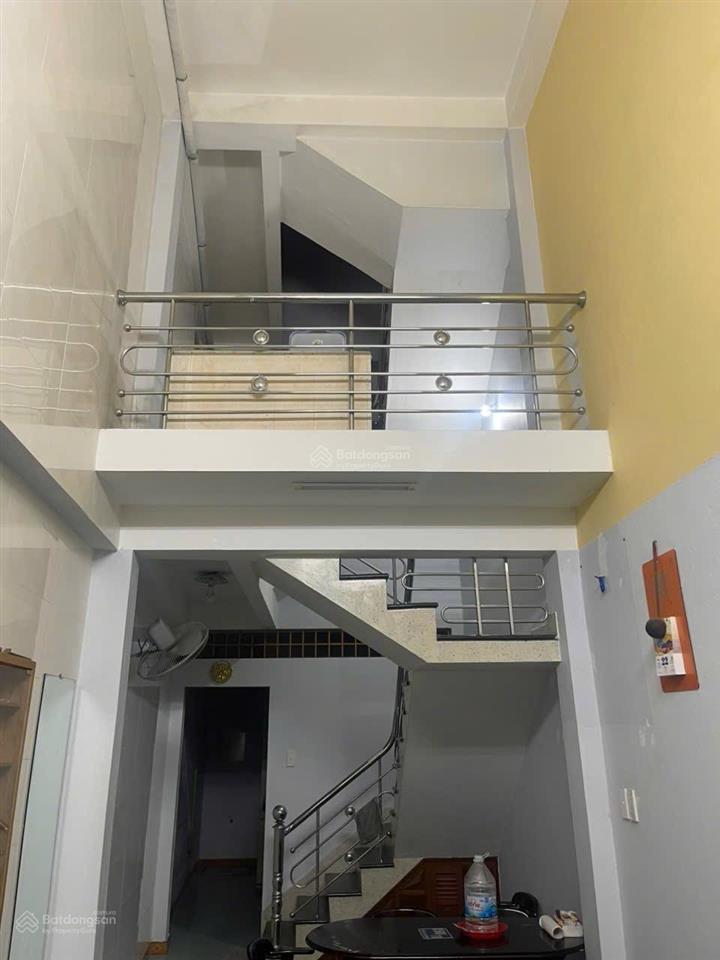 Bán nhà 3 tầng kiệt ô tô trần cao vân  thông hà khê  cách đường chính 4 căn nhà