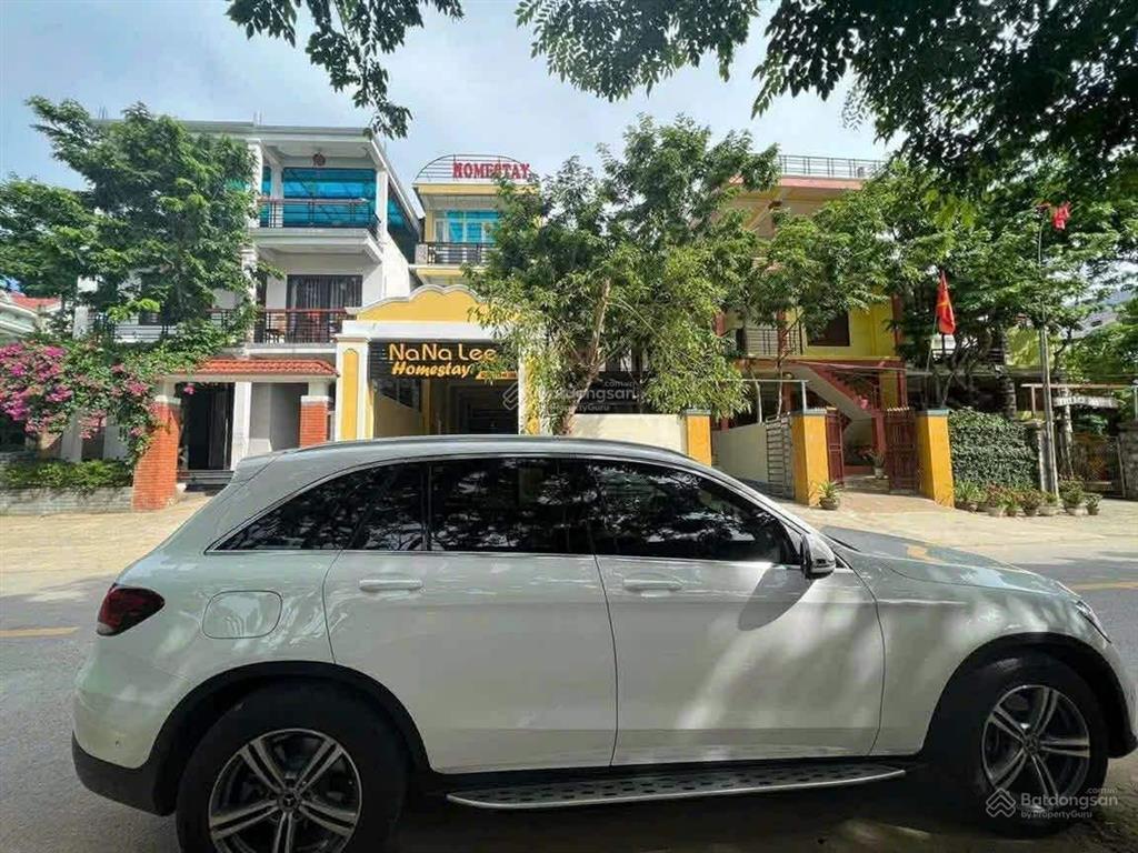 Bán homestay có 7 phòng tại trung tâm du lịch phong nha kẻ bàng. view sông son thơ mộng. hiện đang