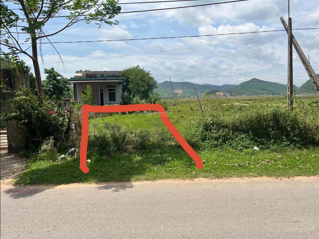 Cần bán gấp lô đất thổ cư mặt tiền quốc lộ 15 nhựa ở thôn cù lạc 1, xã phong nha, quảng trị