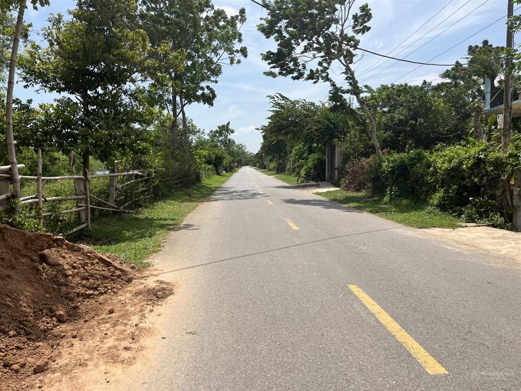 Cần bán gấp lô đất thổ cư mặt tiền quốc lộ 15 nhựa ở thôn cù lạc 1, xã phong nha, quảng trị