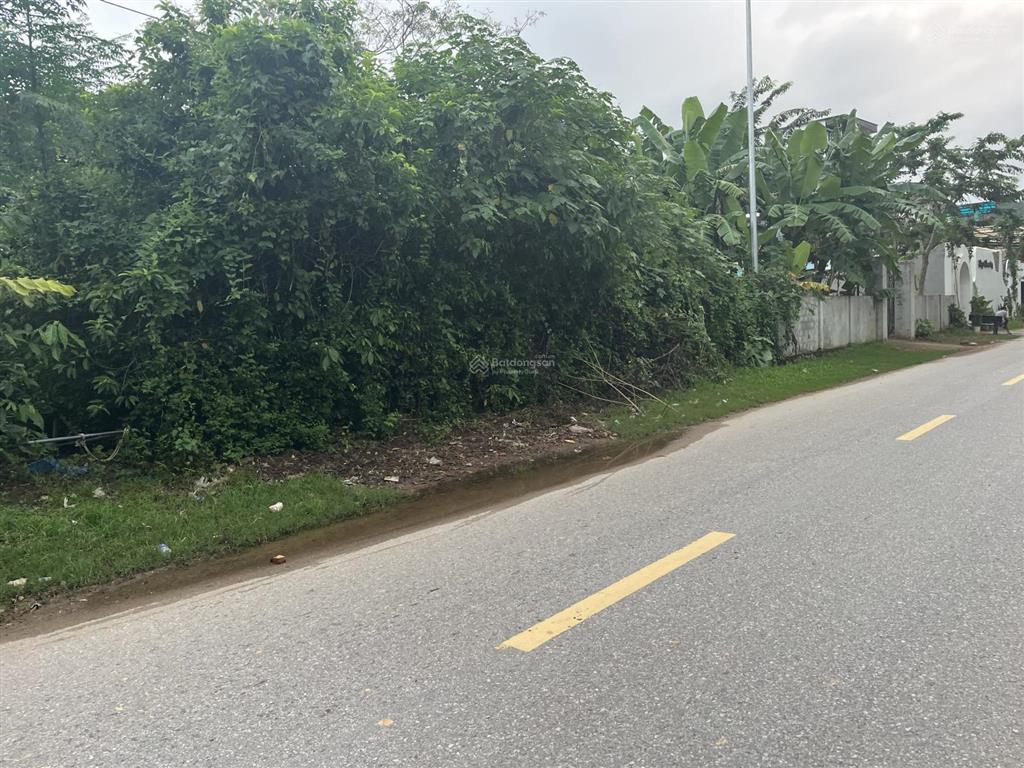 Bán lô đất mặt tiền ql 15a view sông son ở trung tâm cù lạc 1, phong nha  kẻ bàng