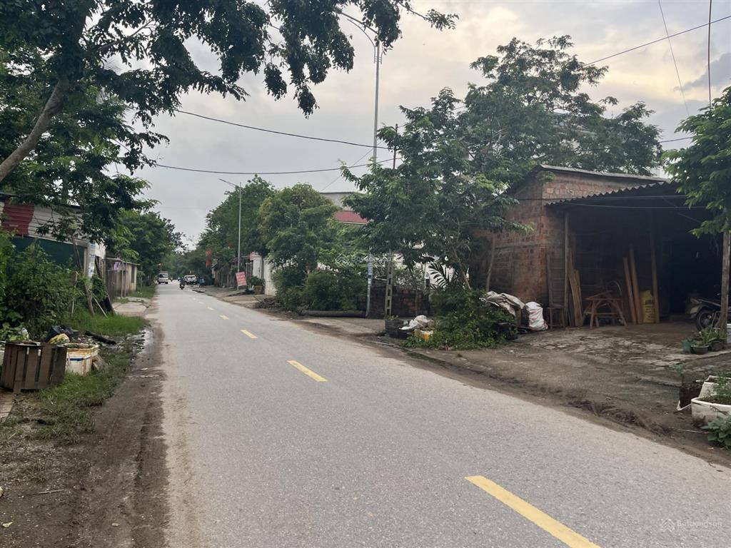 Bán lô đất mặt tiền ql 15a view sông son ở trung tâm cù lạc 1, phong nha  kẻ bàng