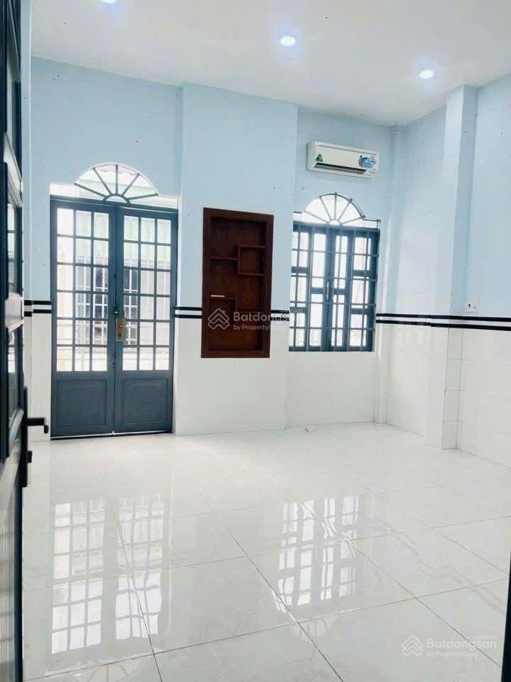 Bán nhà ngã 4 quang trung phạm văn chiêu, 45 m2 nhà mới ở liền chỉ hơn 4 tỷ .