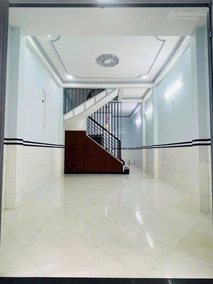 Bán nhà ngã 4 quang trung phạm văn chiêu, 45 m2 nhà mới ở liền chỉ hơn 4 tỷ .