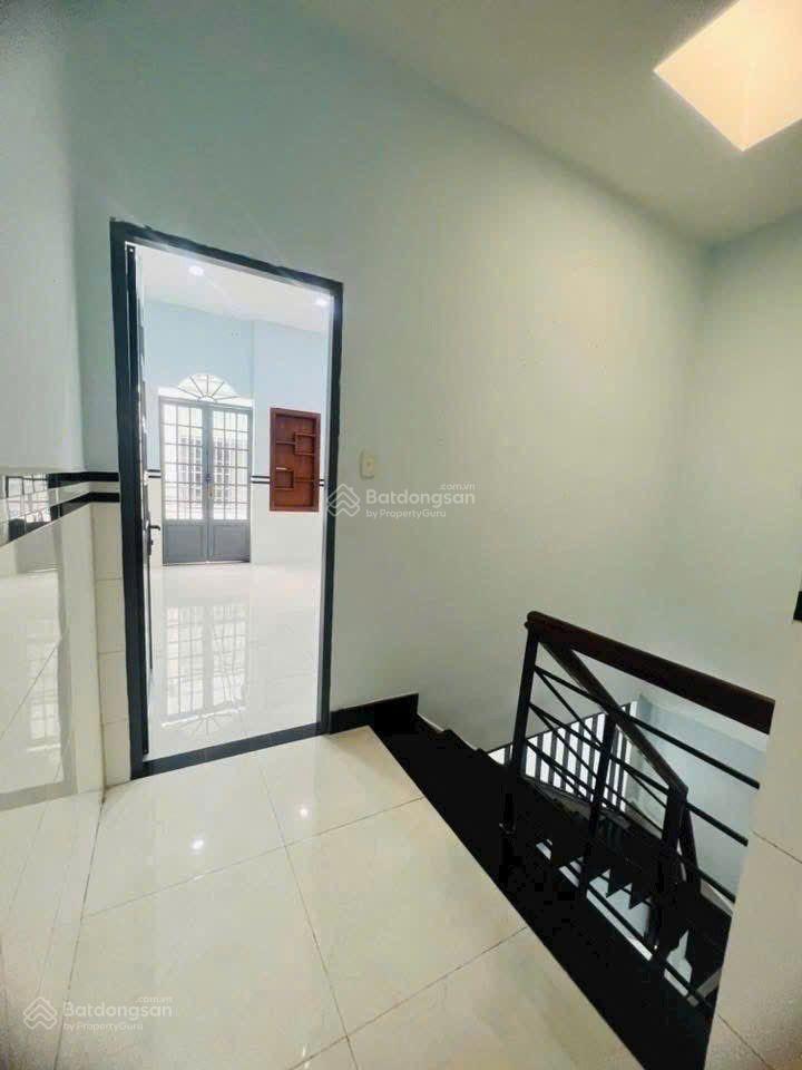 Bán nhà ngã 4 quang trung phạm văn chiêu, 45 m2 nhà mới ở liền chỉ hơn 4 tỷ .