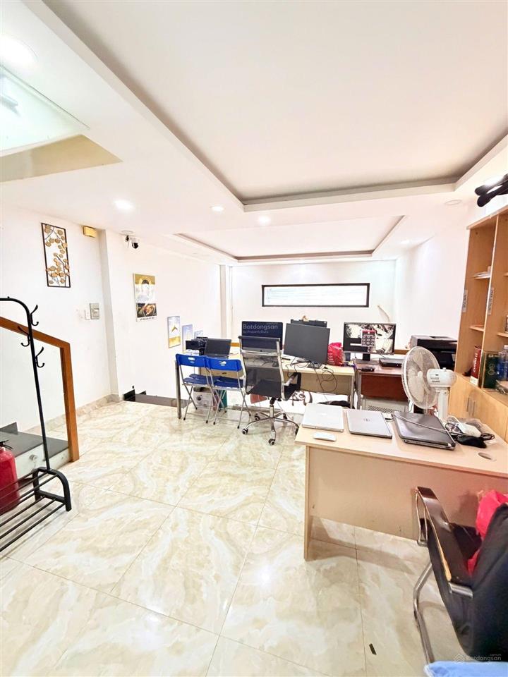 Nhà q12 giá chỉ nhỉnh 5 tỷ  hẻm 8m xe hơi  5 tầng đẹp