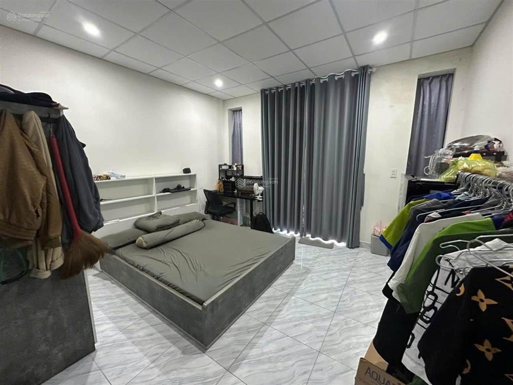 Bán nhà q12  7pn  kdc an ninh dòng tiền 20tr  đường 7m nhỉnh 6 tỷ